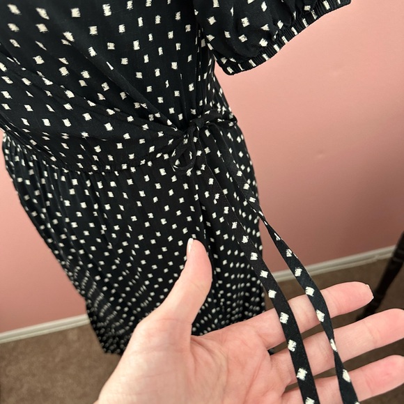 Knox Rose size M wrap dress with pockets - Picture 4 of 5